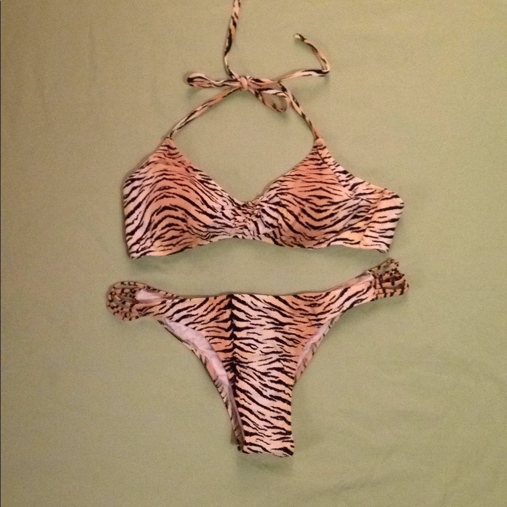 Victoria's Secret Super Strappy Itsy Bikini set